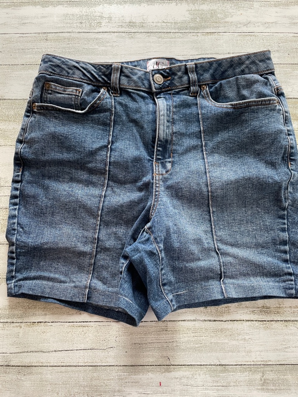 Dark Blue Denim Mid-Rise Curvy Shorts